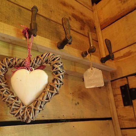 La Cabane Du Cerf Et Son Sauna Attre エクステリア 写真