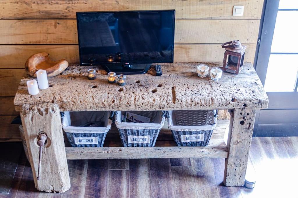 La Cabane Du Cerf Et Son Sauna Attre エクステリア 写真