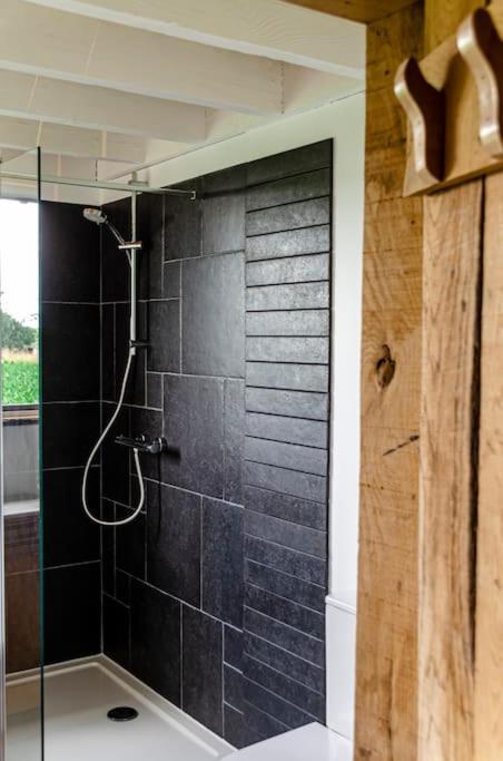 La Cabane Du Cerf Et Son Sauna Attre エクステリア 写真